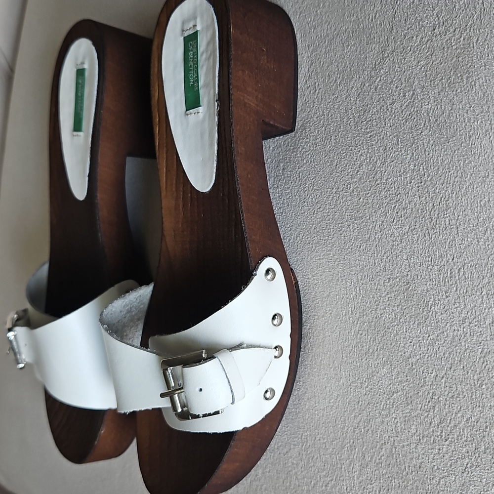 United Colors of Benneton Clog Sandals in White, Size 40 EU (9/9.5 US) - Picture 2 of 4